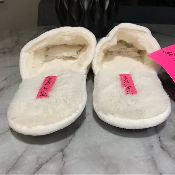 Betsey Johnson Betsiest Vibrant Sugar Skulls Slipper White - Picture 6 of 10